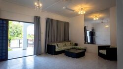 Jalan Pacheli (D19), Terrace #566507551